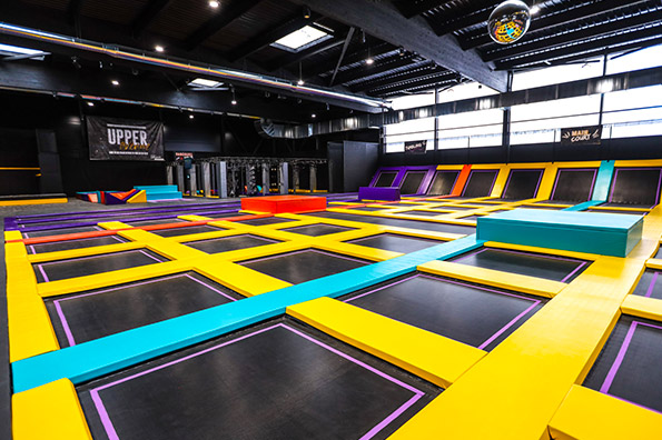 Upper Avenue : un immense trampoline park près de Rennes
